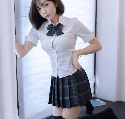 XiuRen 秀人 Vol.8785 徐莉芝Booty：中国传统衣韵中的连衣裙风华