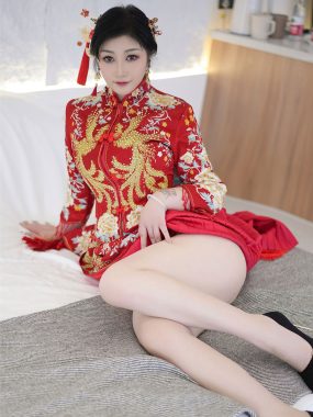 XiuRen 秀人 Vol.8521 模特妲己Toxic：泳装魅影，纹身艺术的诗篇