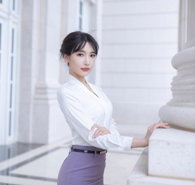 XiuRen 秀人 Vol.8700 陆萱萱：透明魅力，夹克与衬衫的青春律动