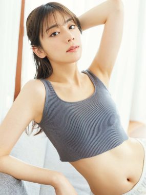 贵岛明日香「Big Comic Spirits 2023 No.37」