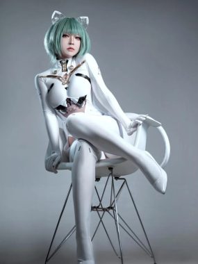 半半子 NO.97 碧蓝航线-纳希莫夫[38P-260MB]