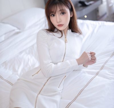 XiuRen 秀人 Vol.8233 陆萱萱：教室时光的纯真校服映画