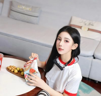 [XIUREN秀人网] 许微微呀合集下载[持续更新]